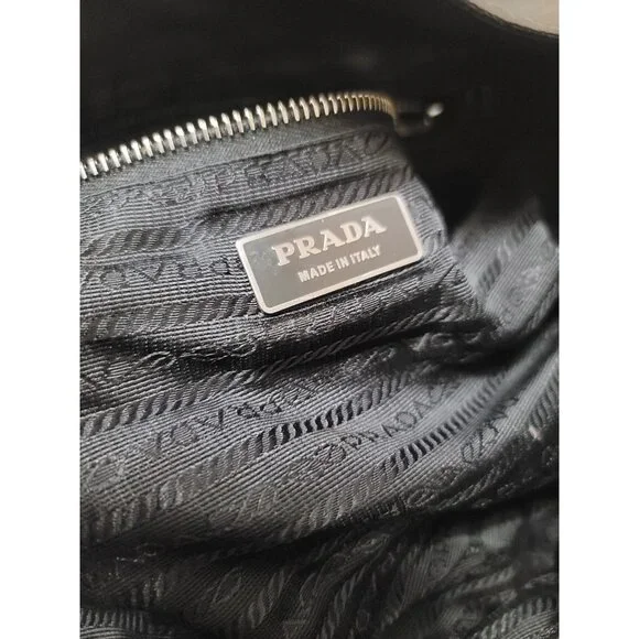 PRADA Milano Italy Black Tessuto-Vitelli Push-lock Easy Shoulder Bag Vintage - Picture 10 of 13